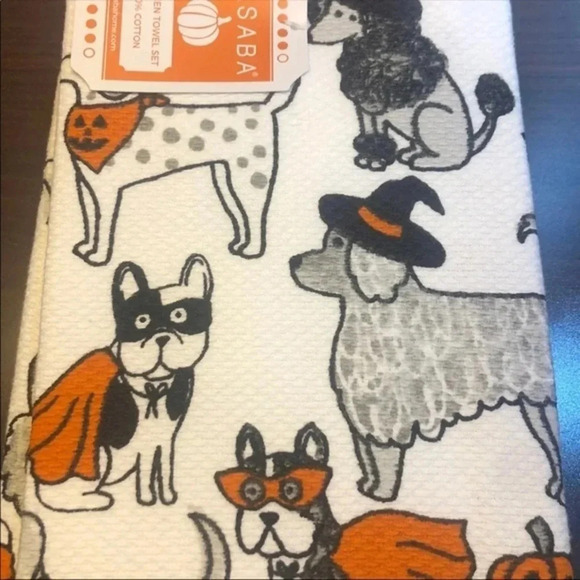 Halloween kitchen towels with dogs in costumes - Picture 3 of 4